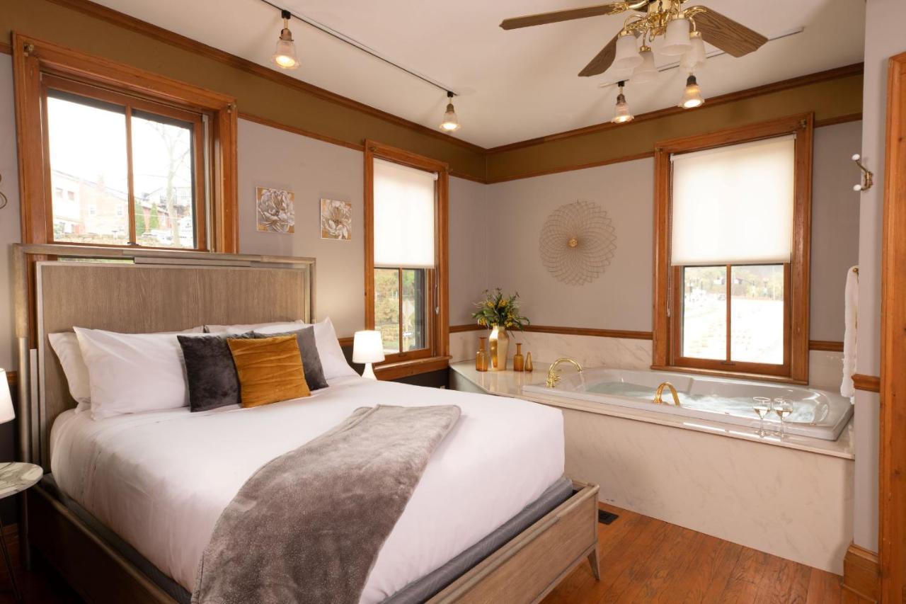Renaissance Riverboat Suites&Rooms Galena Extérieur photo