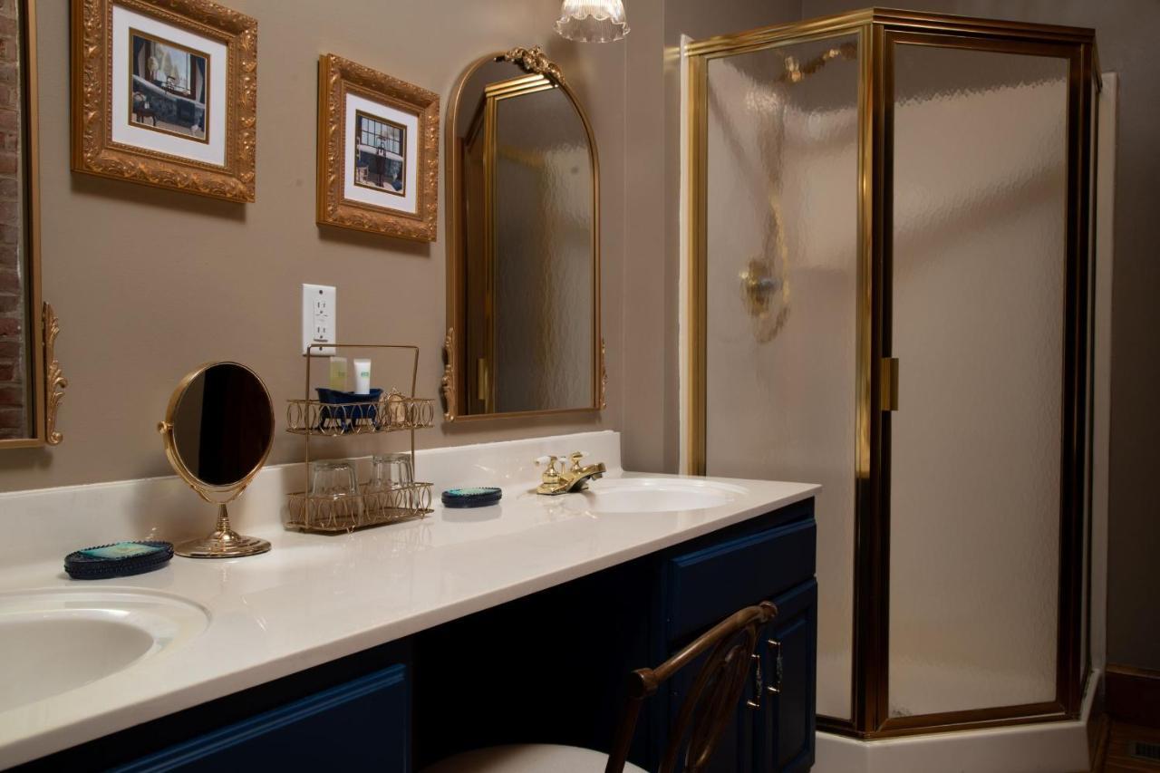 Renaissance Riverboat Suites&Rooms Galena Extérieur photo